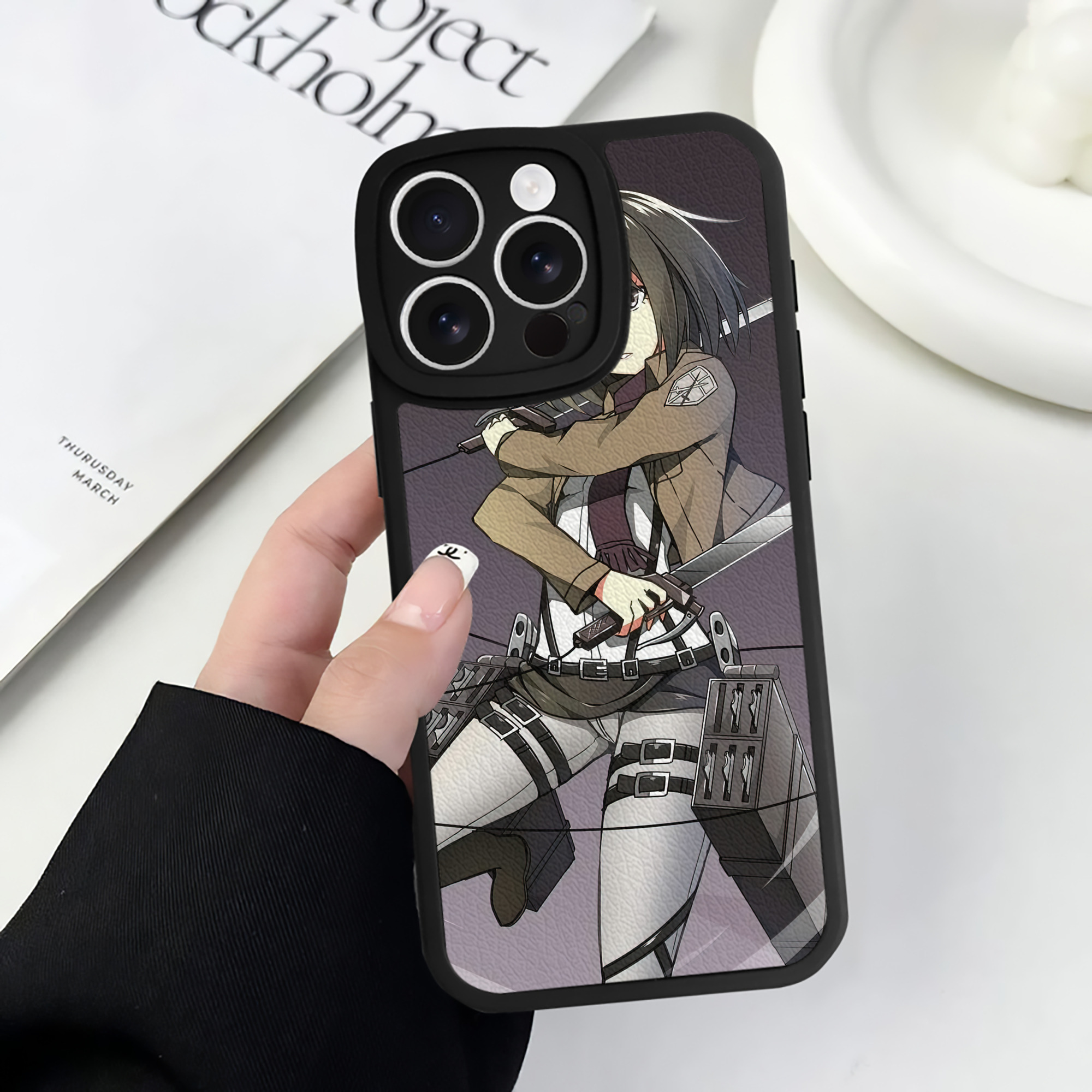（画像用） 進撃の巨人 Attack on Titan 【iPhone 16シリーズ対応】シリコンスマホケース（レザー調） 材質：シリコン